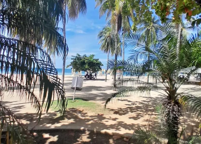 Apartment Contemporary One Bedroom At Sandcastles *